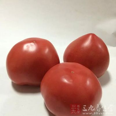 如果想吃西紅柿，我們可以在飯後吃