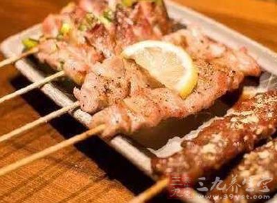 怎麼吃才能又滿足味蕾,又能降低或者避免燒烤中有害物質對身體的傷害 怎麼吃才能又滿足味蕾,又能降低或者避免燒烤中有害物質對身體的傷害