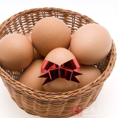 毛雞蛋又叫死胎蛋,學名叫雞胚蛋 毛雞蛋又叫死胎蛋,學名叫雞胚蛋