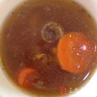 蟲草花豬蹄湯