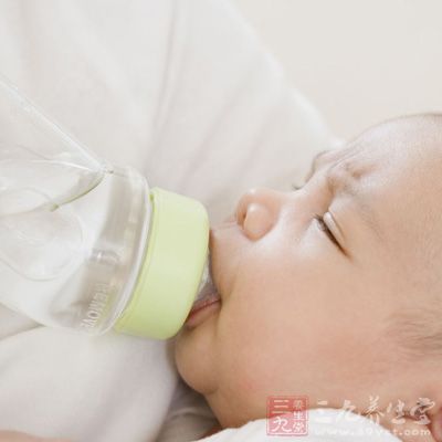 患了惡性腫瘤的哺乳期婦女應停止哺乳
