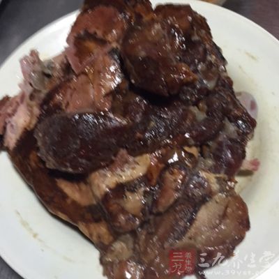 喝酒不要吃熏臘食品
