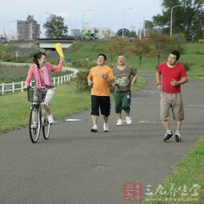 高血壓病人可以做的運動是慢跑