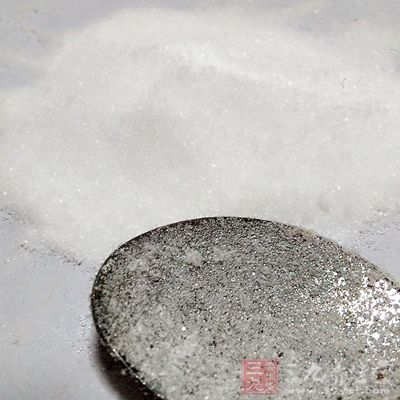 鹽是我們在烹制過程中經常會用到的調味料