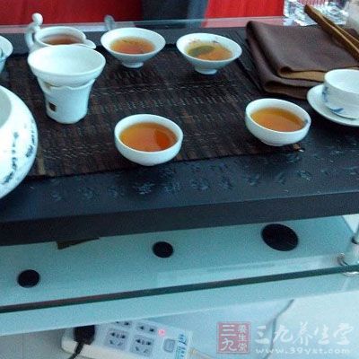 不能酒後喝濃茶