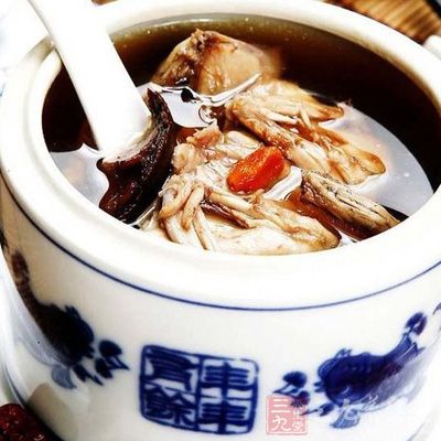 西洋參麥冬雞湯 西洋參麥冬雞湯