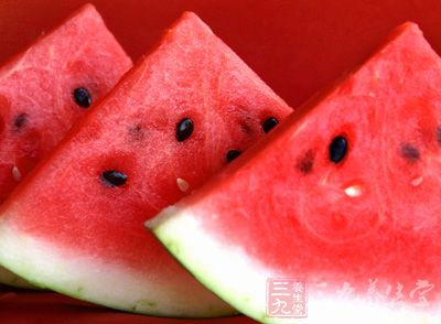 西瓜萃取物降壓,不代表光吃西瓜就能降壓 西瓜萃取物降壓,不代表光吃西瓜就能降壓