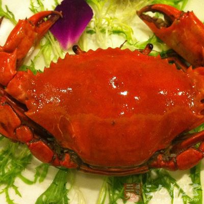 吃螃蟹時還可以配合一些米飯或粥 吃螃蟹時還可以配合一些米飯或粥