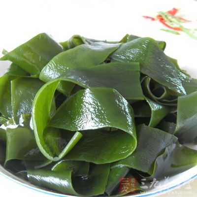 多吃海帶可以加速有害物質如膽固醇排出體外，防止血栓和血液黏性增加