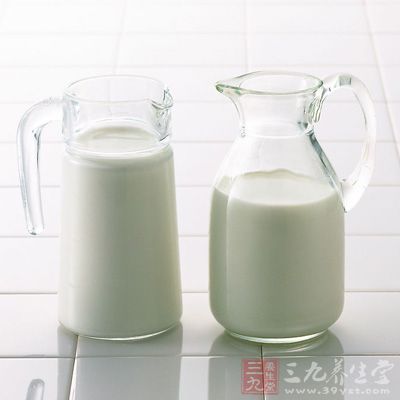 牛奶中含有兩種催眠物質 牛奶中含有兩種催眠物質