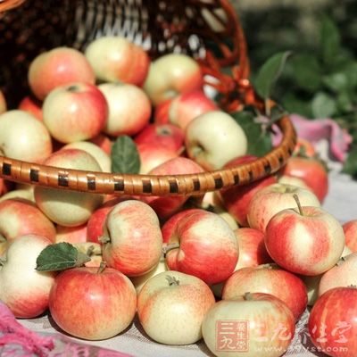 吃蘋果可以降肝火 吃蘋果可以降肝火