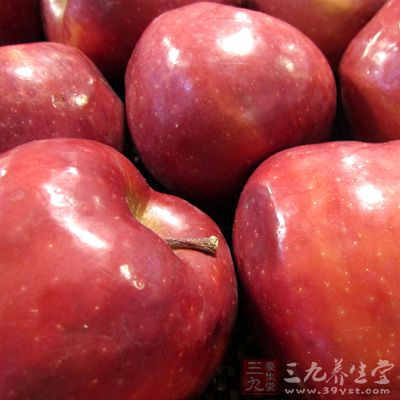蘋果中的鞣酸、有機酸等物質有收斂作用 蘋果中的鞣酸、有機酸等物質有收斂作用