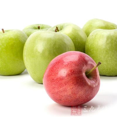 光吃蘋果減肥,由於食物單調,相應地抑制了食欲 光吃蘋果減肥,由於食物單調,相應地抑制了食欲