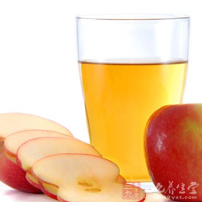 蘋果酸甜可口,搾出的蘋果汁也是很好喝的 蘋果酸甜可口,搾出的蘋果汁也是很好喝的