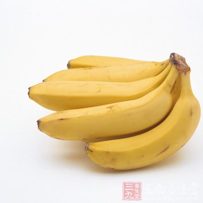 空肚子吃香蕉,會使腸胃不適應 空肚子吃香蕉,會使腸胃不適應