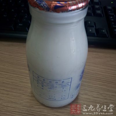 牛奶經過了人工加工之後增加了很多人體所需的營養物質和微量元素