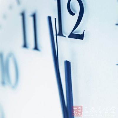 晚間12點至凌晨這一時間段中,人體內影響鈣吸收的因素較少 晚間12點至凌晨這一時間段中,人體內影響鈣吸收的因素較少