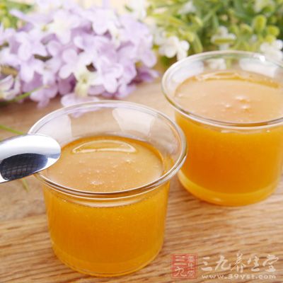 血脂異常的人就不適合在晚上喝蜂蜜 血脂異常的人就不適合在晚上喝蜂蜜