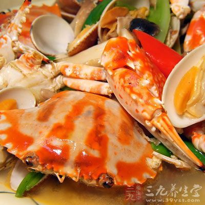 必須嚴格限制動物內髒、蛋黃、魚子、肥肉、鱿魚、蝦、蟹黃