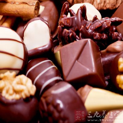 宵夜吃黑巧克力會使人興奮 宵夜吃黑巧克力會使人興奮