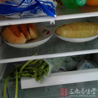 冰箱內經常有食材被保存很久