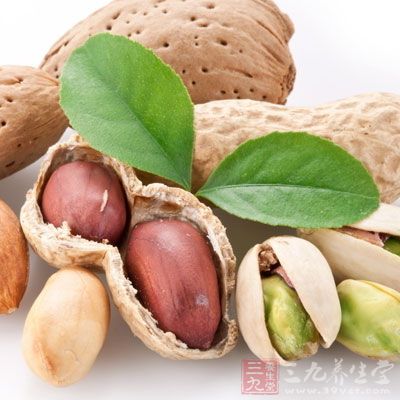 有膽囊炎,特別對膽囊行施切除手術者,都應忌食花生米 有膽囊炎,特別對膽囊行施切除手術者,都應忌食花生米