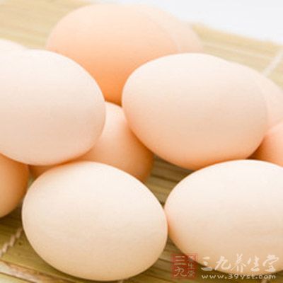 蛋類中的維生素含量十分的豐富，並且種類齊全