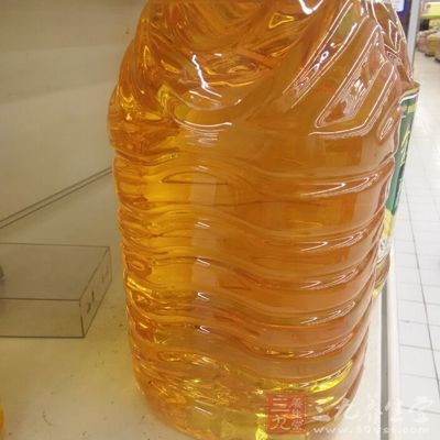 動物、植物油混著吃