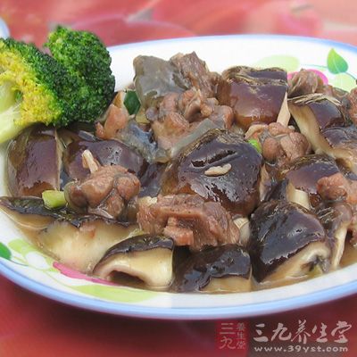 吃完雞蛋後吃鱉肉也會導致食物中毒