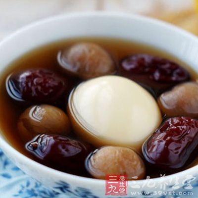 紅棗煮蛋,補血養顏