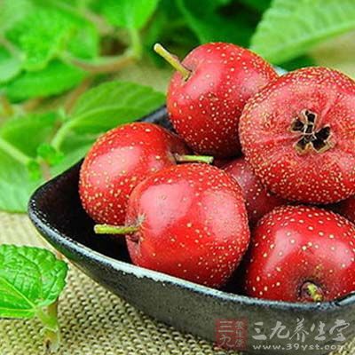 山楂:有活血通淤、收縮子宮功效,故孕婦食後易引起流產、早產 25