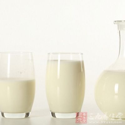 乳類和乳制品。它們是營養最完全的一類食品 16