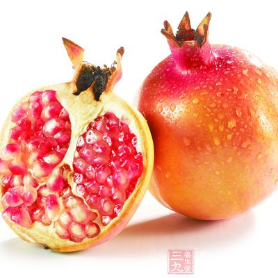 生食石榴,有生津止渴、止瀉、止血的作用 生食石榴,有生津止渴、止瀉、止血的作用
