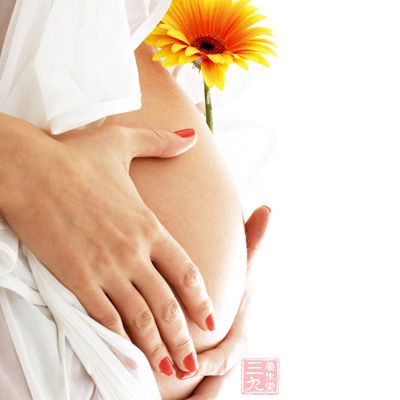 妊娠期腸裡面動及腸張力減弱，且運動量減少，容易出現便秘