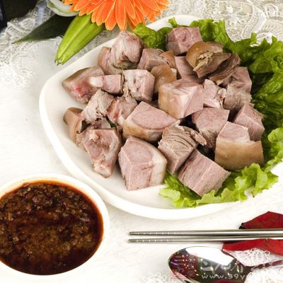 狗肉,性溫,味酸,有小毒 狗肉,性溫,味酸,有小毒