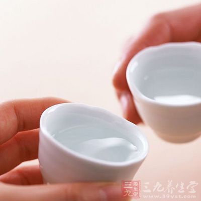 高血脂患者可以喝酒嗎 高血脂患者可以喝酒嗎