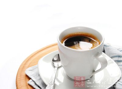 喝過多含咖啡因飲料易患腎結石