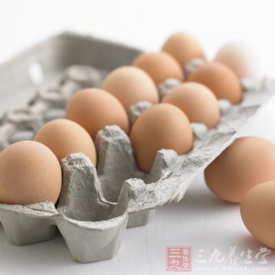 等熟雞蛋自然冷卻後剝殼 等熟雞蛋自然冷卻後剝殼