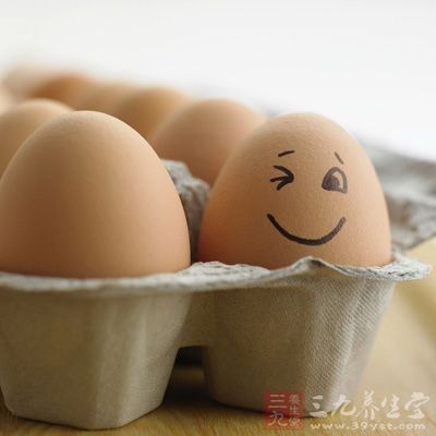 因運輸等劇烈振蕩,蛋黃膜破裂,造成機械性散黃或者存放時間過長 因運輸等劇烈振蕩,蛋黃膜破裂,造成機械性散黃或者存放時間過長