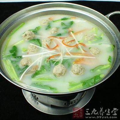 菠菜羊肉丸子湯能夠排毒瘦身 菠菜羊肉丸子湯能夠排毒瘦身