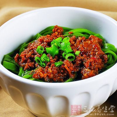 菠菜牛肉條香味濃郁,口感很好 菠菜牛肉條香味濃郁,口感很好