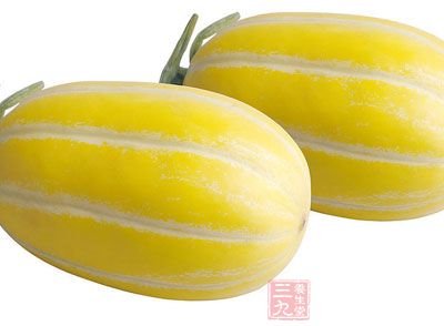 甜瓜又稱甘瓜或香瓜,甜瓜因味甜而得名 甜瓜又稱甘瓜或香瓜,甜瓜因味甜而得名