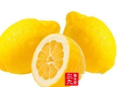 要想擁有水嫩的皮膚吃檸檬
