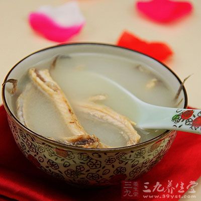 材料：生地15g、瘦肉250g