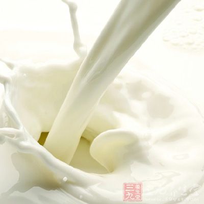 喝牛奶誤區五:牛奶加巧克力 喝牛奶誤區五:牛奶加巧克力