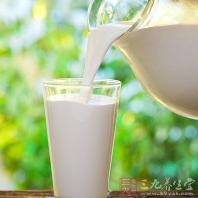 攝入酸奶可以激活全身的免疫系統功能
