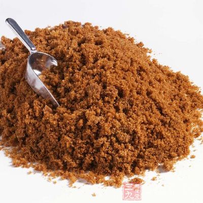 豆漿中加紅糖喝起來味甜香