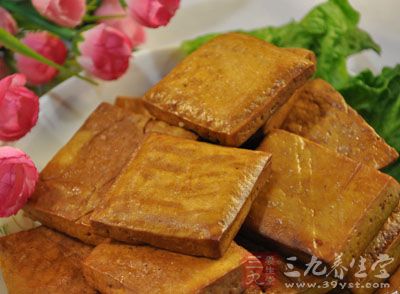 零食方面也有講究,人力資源和社會保障部健康教育專家寧莉稱 1