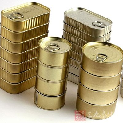 加工食品和罐頭食品。經過加工的半成品食物雖然美味可口 x3p-1284556