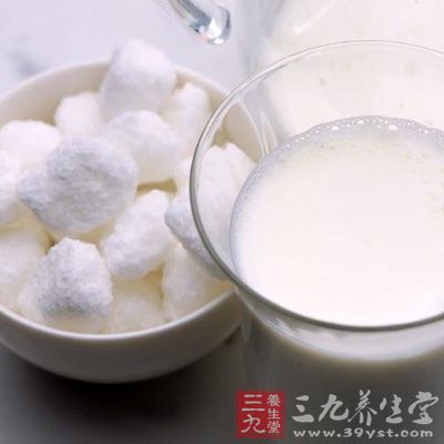 乳糖，也會使結石形成創造條件
